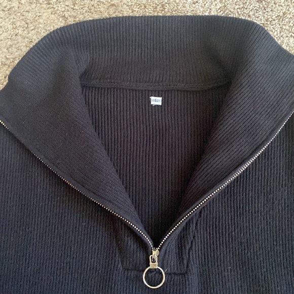 Women’s Oversized Slouchy Quarter Zip Sweater in Black size large - Picture 4 of 6